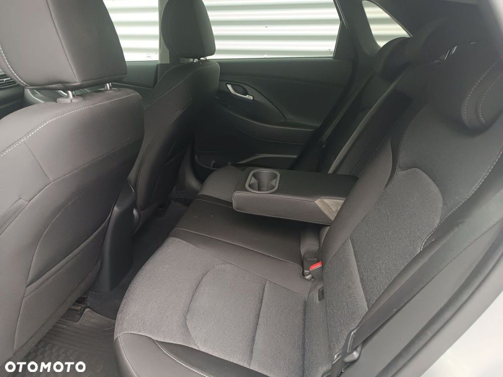 Hyundai i30 1.5 T-GDI 48V Smart - 30