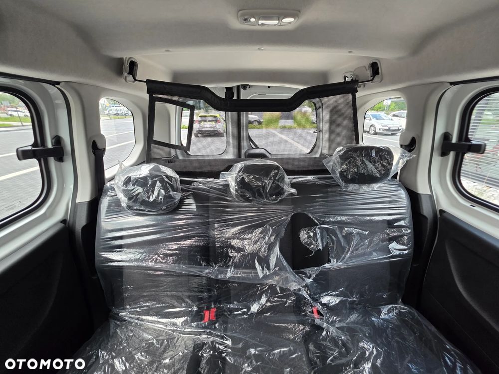 Toyota Proace City Verso 1.2 D-4T Business - 36