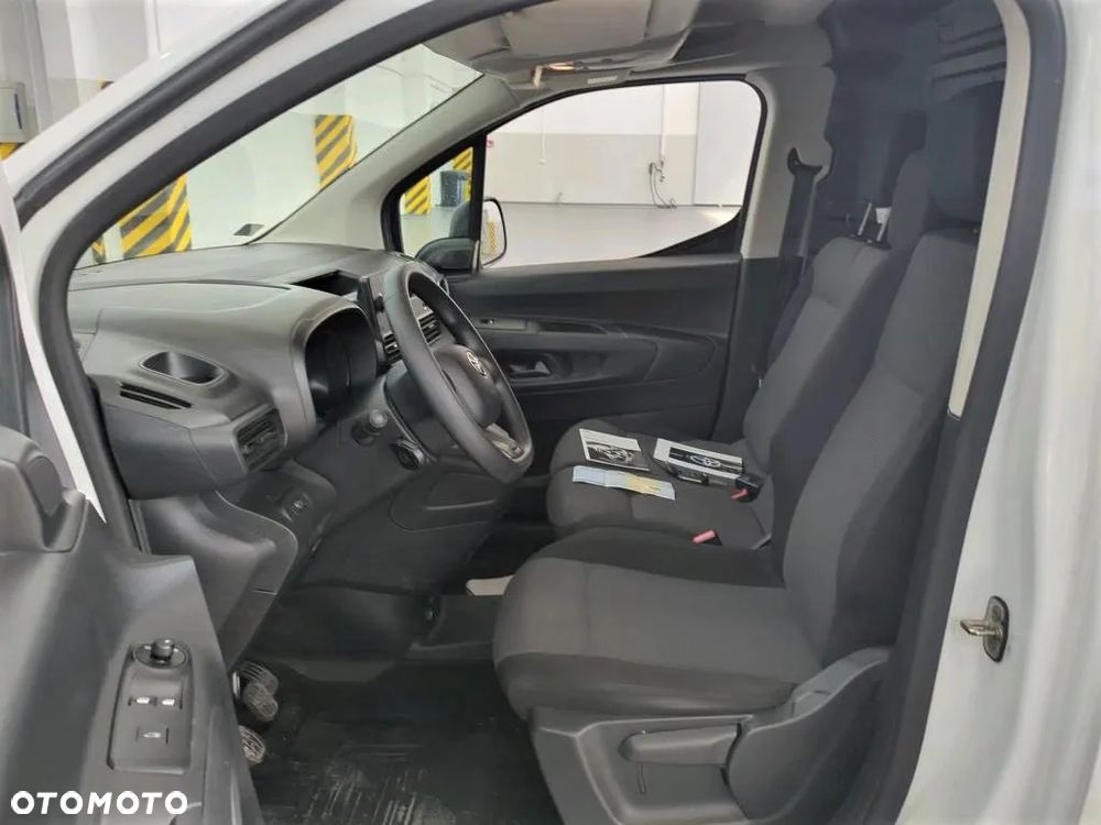 Toyota PROACE CITY - 8