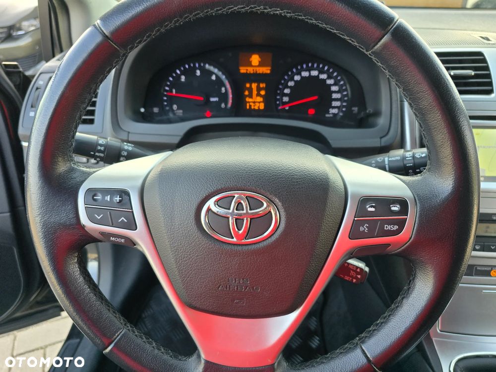 Toyota Avensis - 26