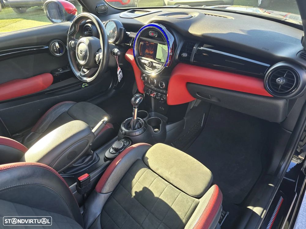 MINI 3 Portas John Cooper Works Aut. - 7