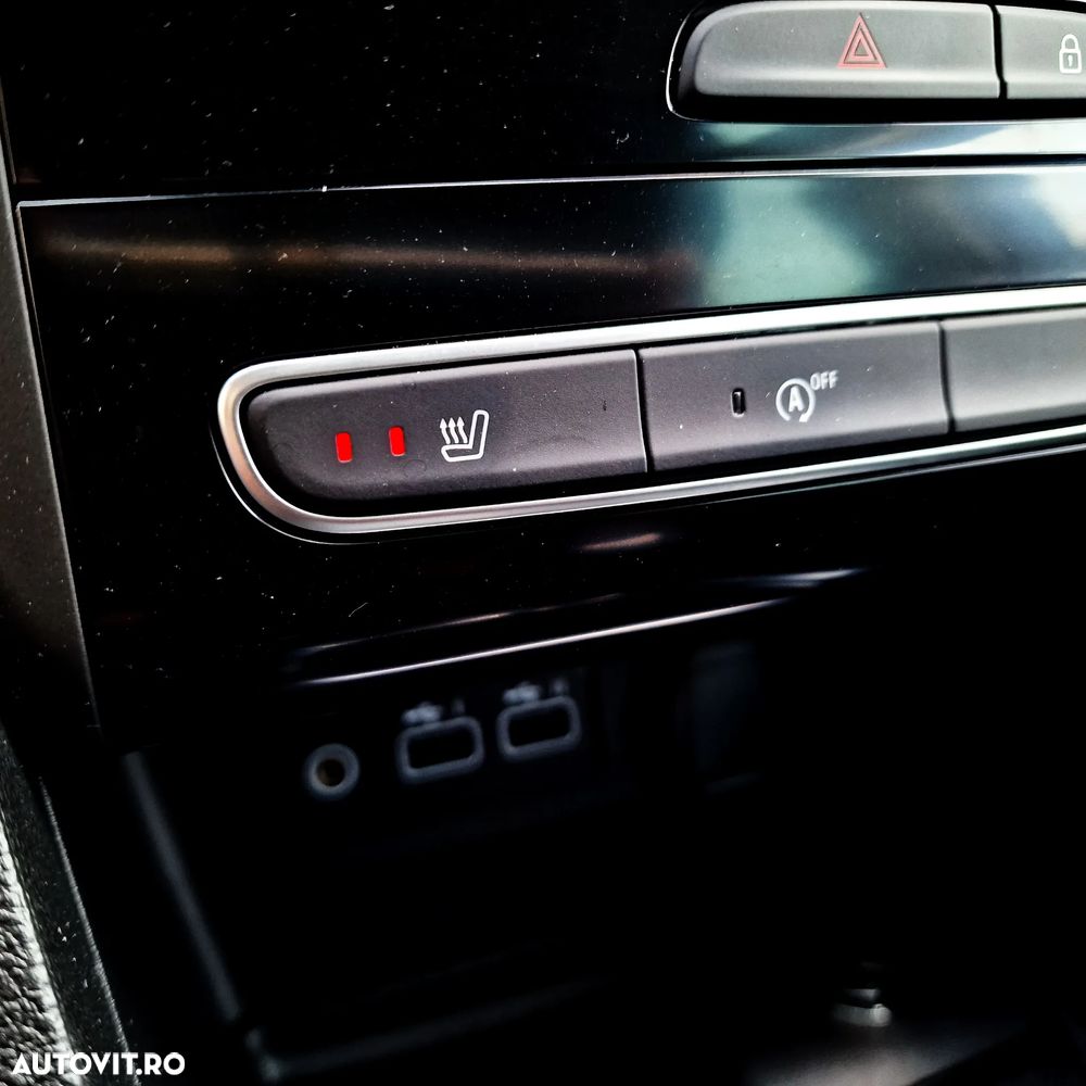 Renault Megane TCe 140 EDC GPF Techno - 26