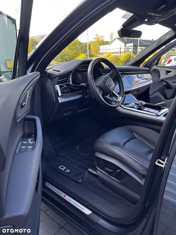 Audi Q7 - 19