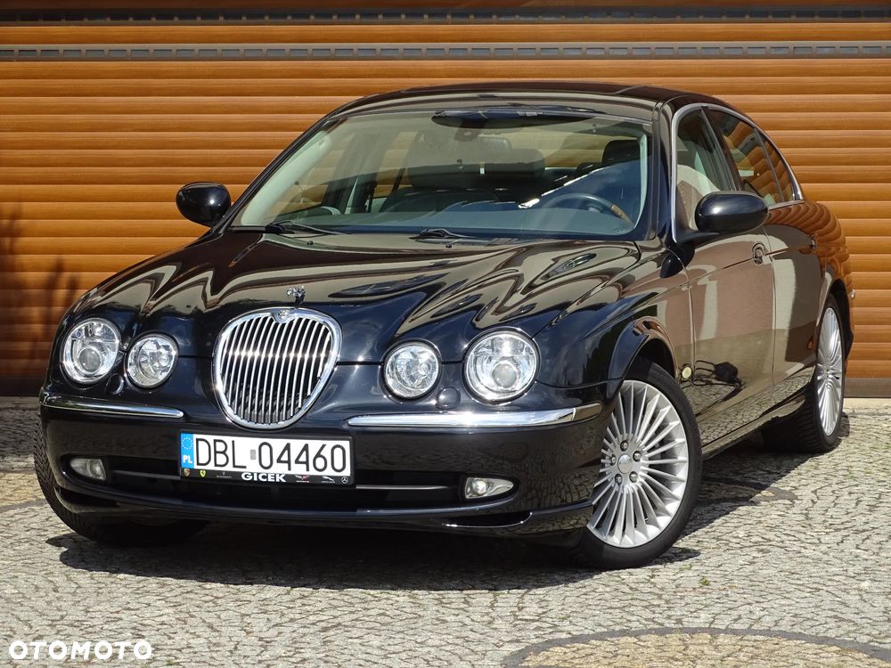 Jaguar S-Type - 21