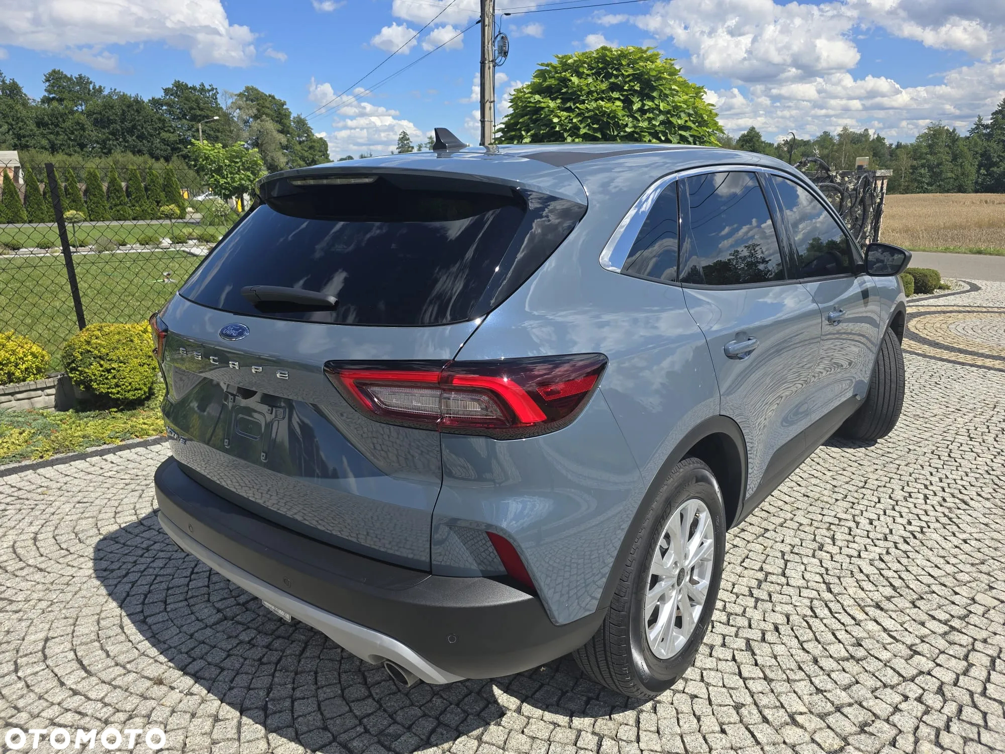 Ford Kuga - 32