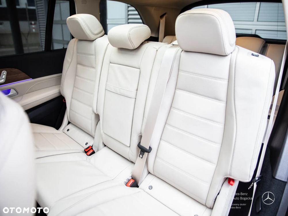 Mercedes-Benz GLS - 14