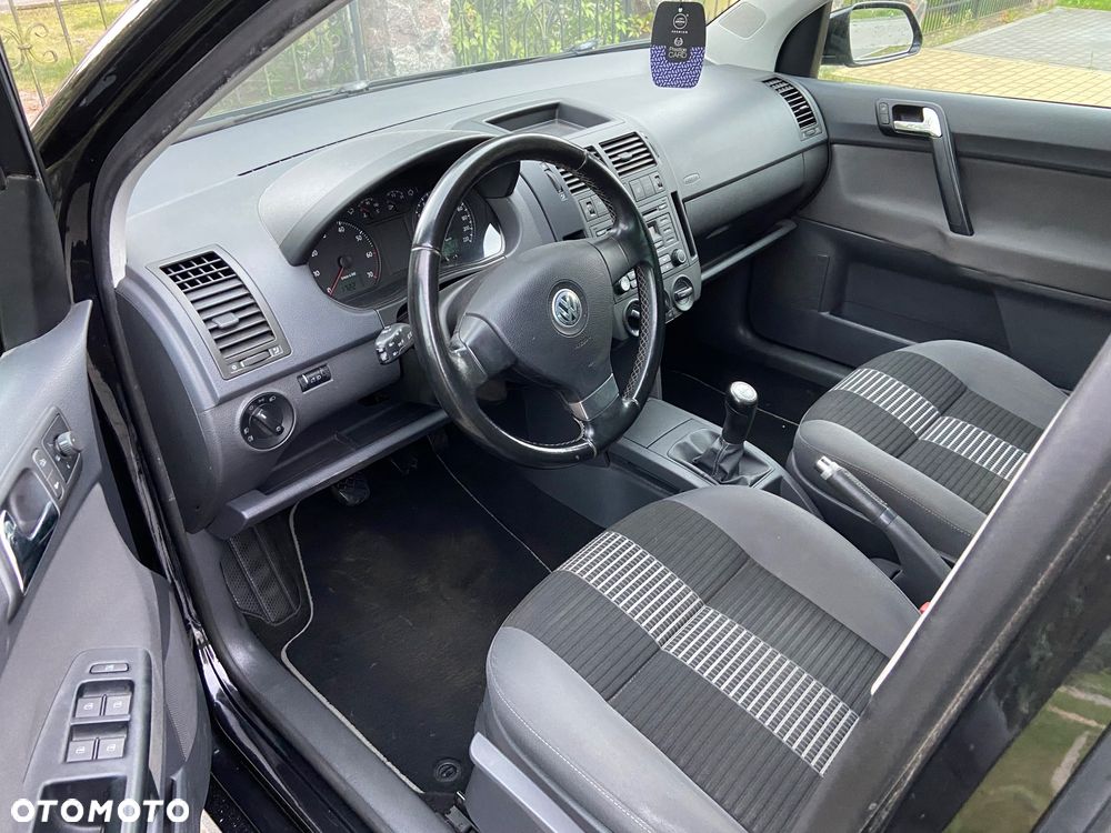 Volkswagen Polo - 12