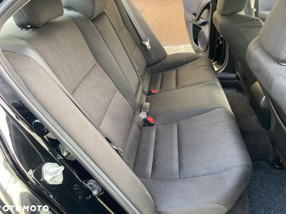 Honda Accord 2.0 Automatik Elegance 50 Jahre Edition - 19