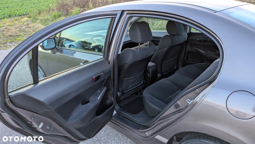 Honda Civic 1.8 Comfort - 17