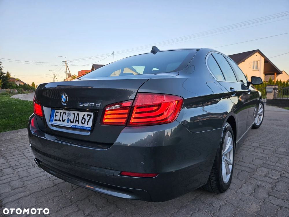 BMW Seria 5 520d Special Edition - 10