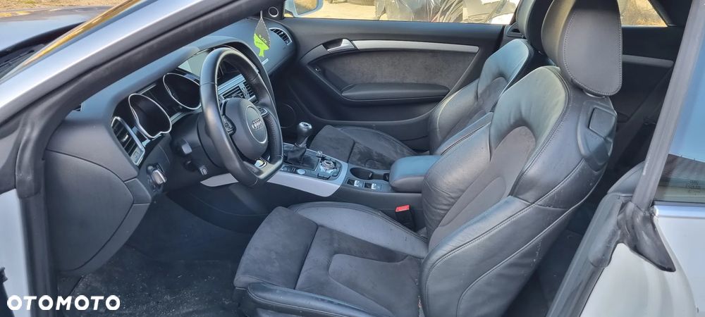 Audi A5 Cabrio - 14