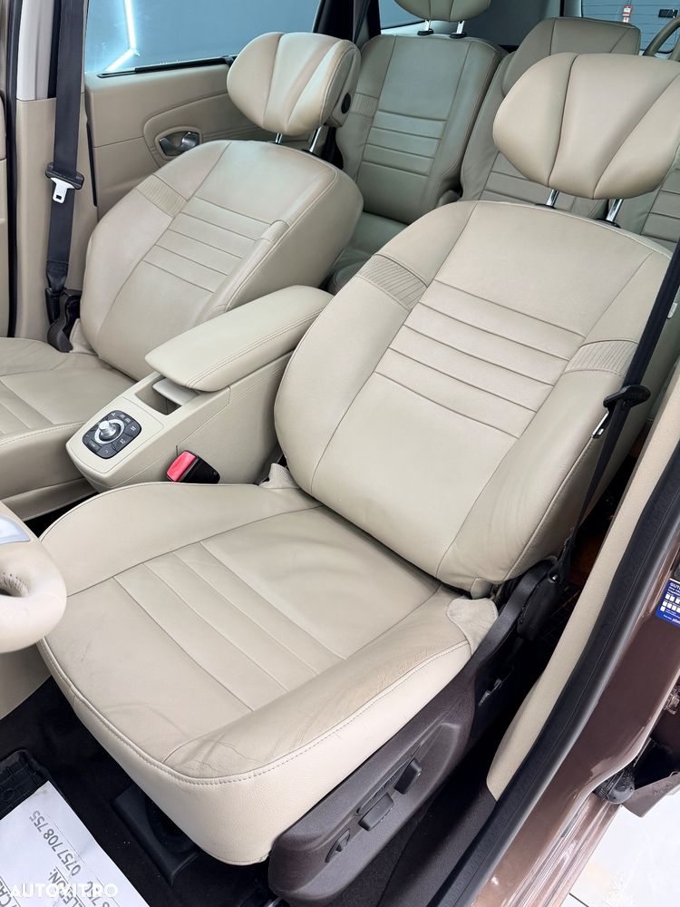 Renault Grand Scenic TCe 130 Dynamique - 17