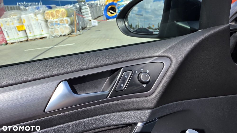 Volkswagen Golf 1.6 TDI BMT Highline - 17