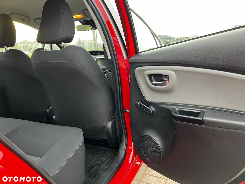 Toyota Yaris 1.5 Premium - 19