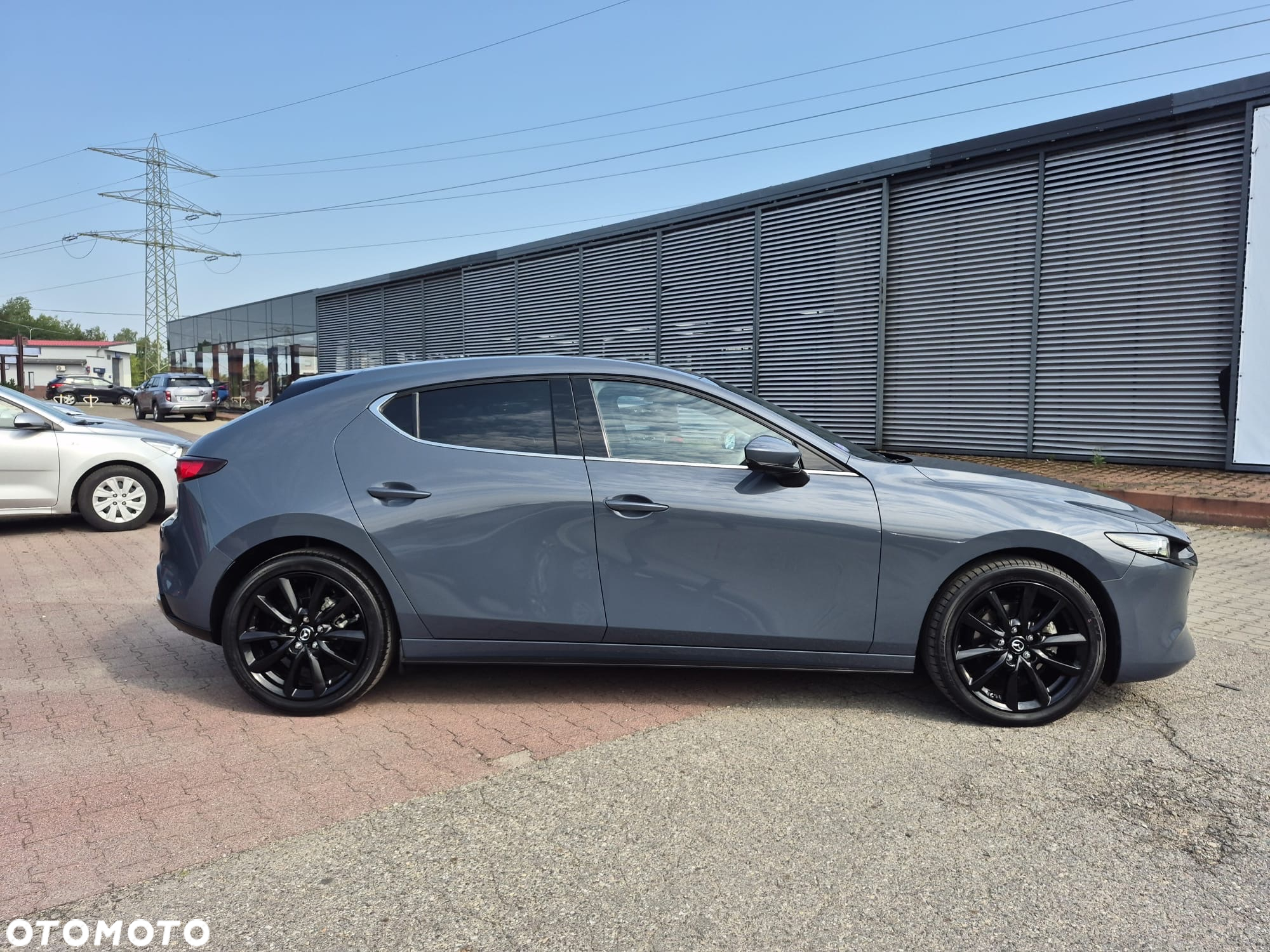 Mazda 3 - 4