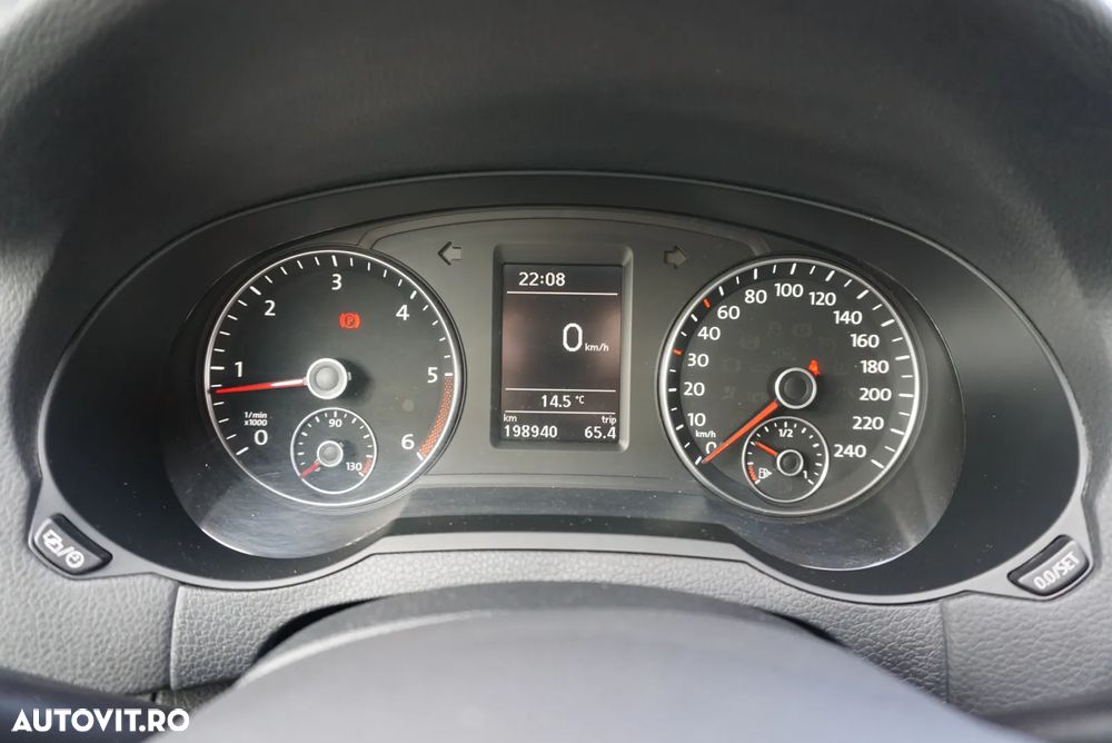 Volkswagen Sharan 2.0 TDI Comfortline - 6