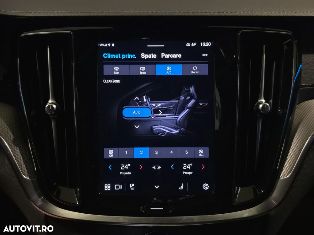 Volvo S60 B5 B AWD Ultimate Dark - 14