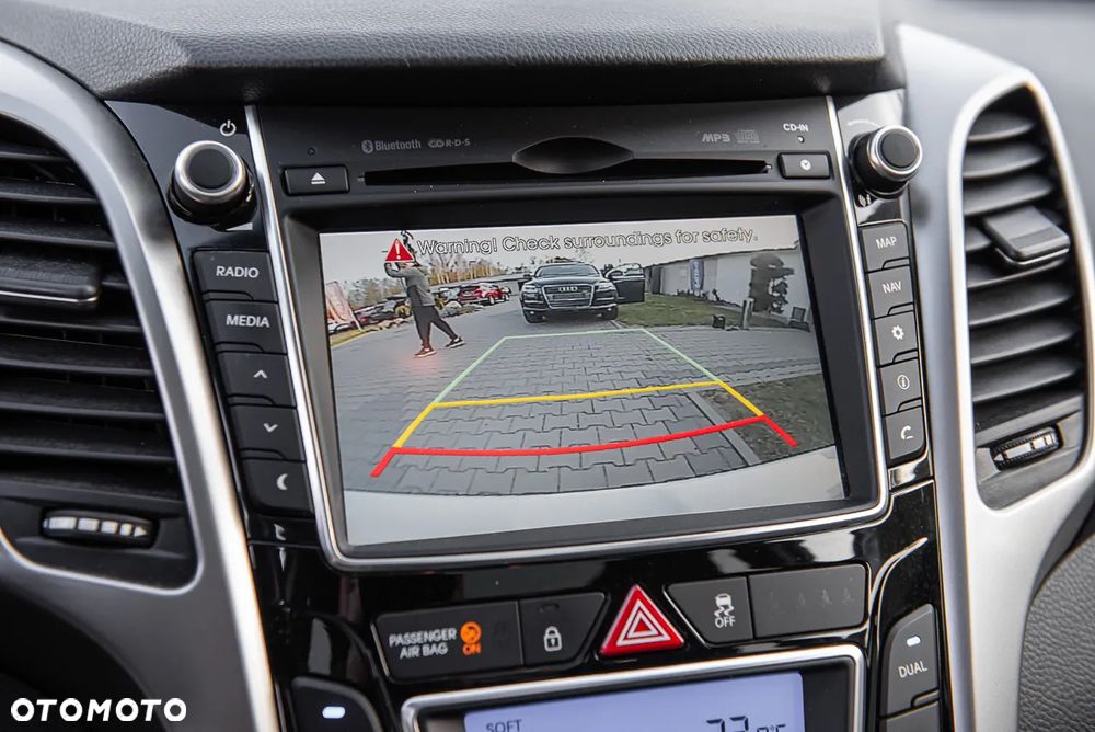 Hyundai i30 1.6 CRDi Automatik Trend - 28