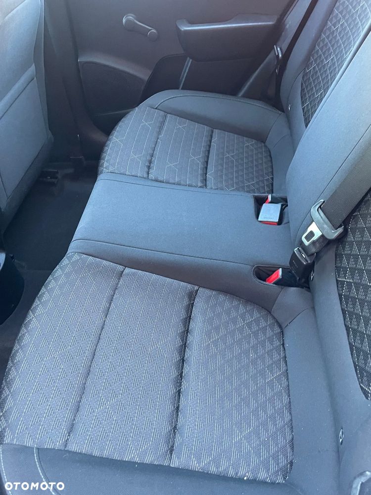 Kia Rio 1.2 M - 13