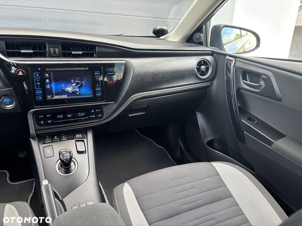 Toyota Auris - 9