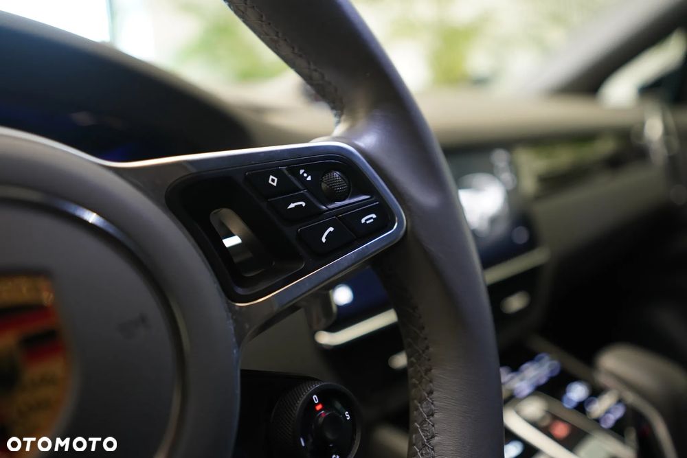 Porsche Cayenne Coupe - 32