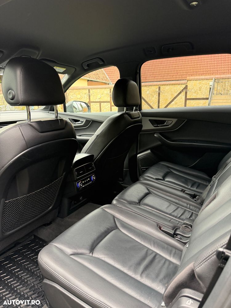 Audi Q7 - 16