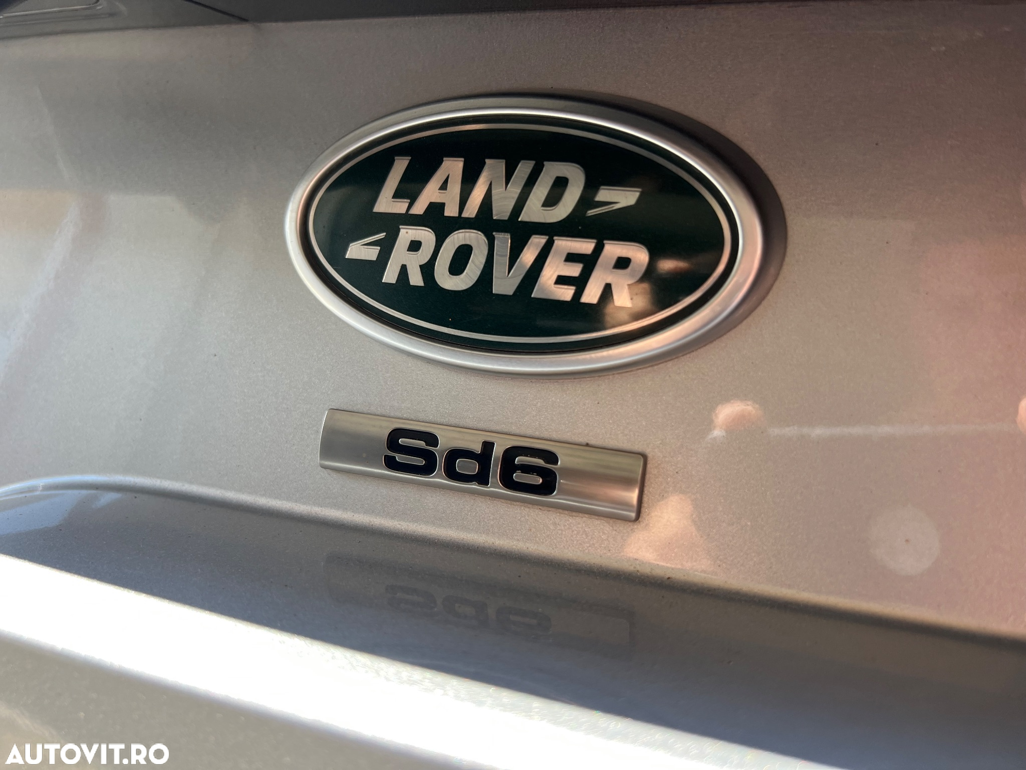 Land Rover Discovery 3.0 L SD6 Landmark Edition - 38