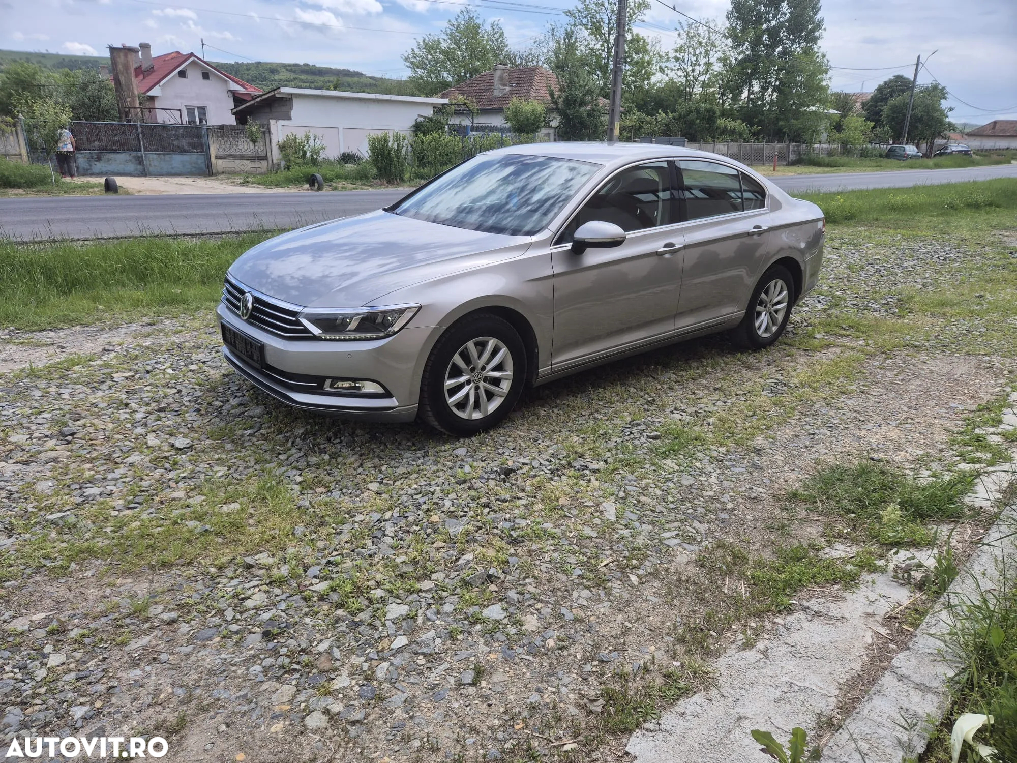 Volkswagen Passat 1.6 TDI (BlueMotion Technology) Comfortline - 14