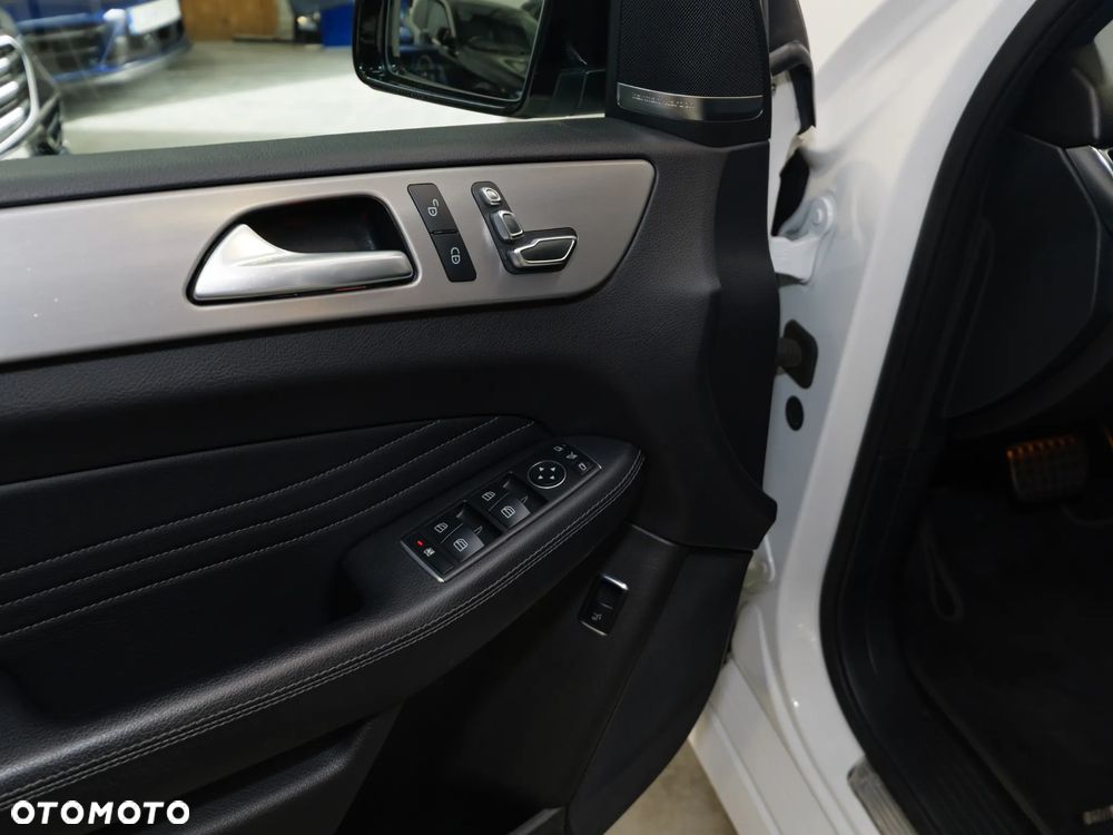 Mercedes-Benz GLE 250 d 4-Matic - 32