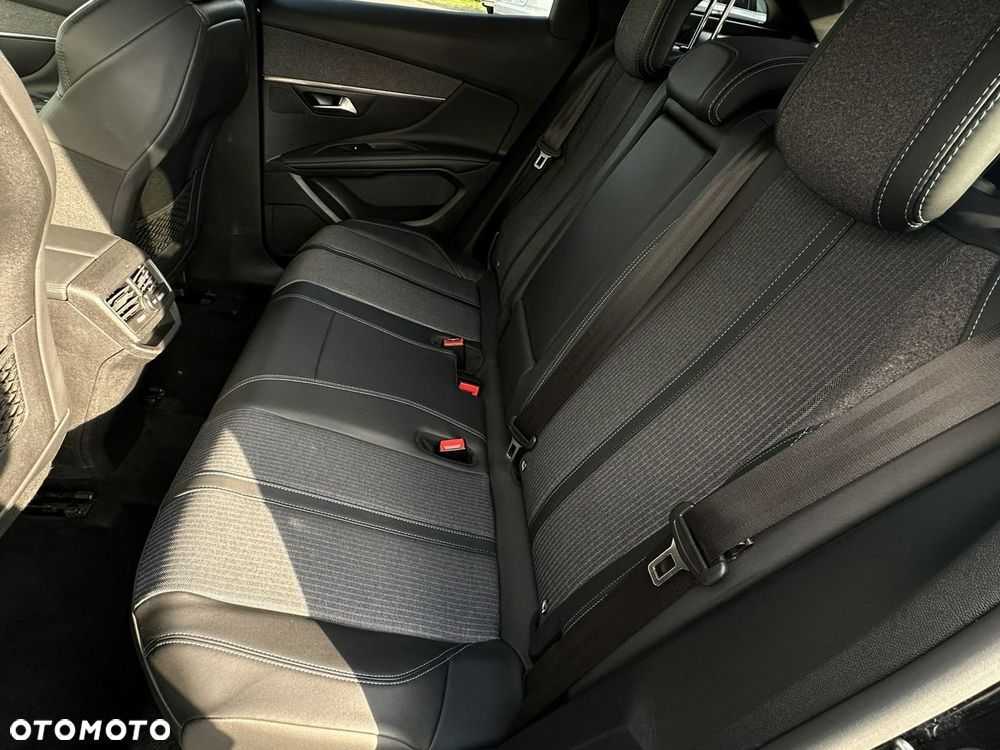 Peugeot 3008 - 17