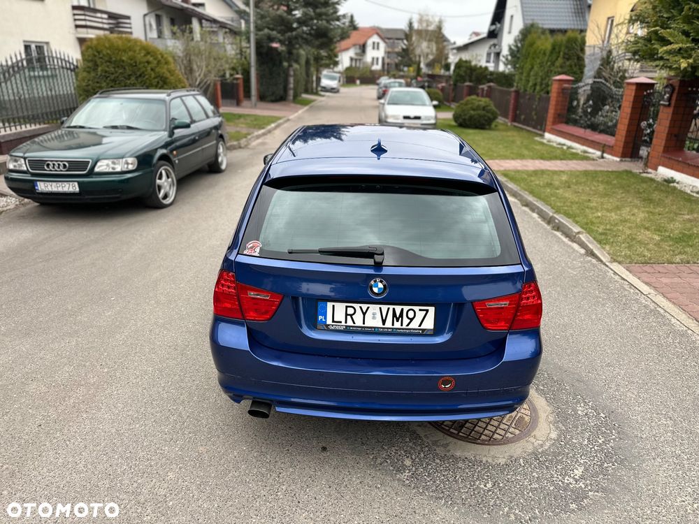 BMW Seria 3 318i Edition Sport - 15