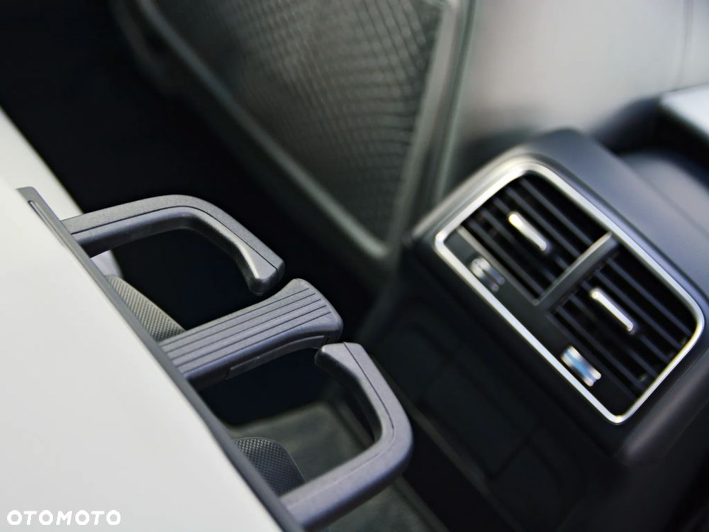 Audi RS4 Avant Avant S tronic - 37