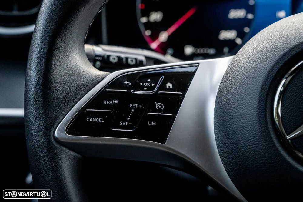 Mercedes-Benz GLC 300 e 4Matic 9G-TRONIC AMG Line Advanced - 18