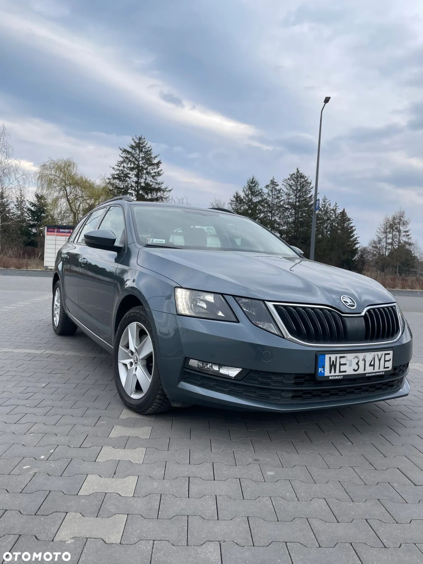 Skoda Octavia 2.0 TDI Ambition DSG - 1