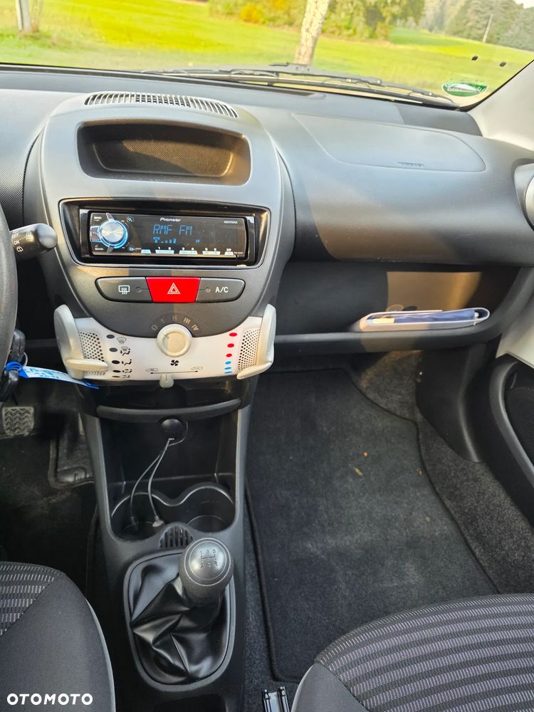 Peugeot 107 - 11