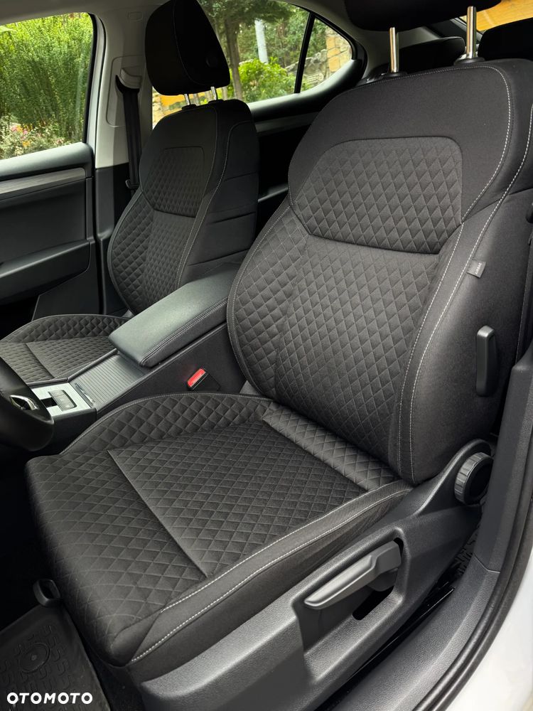 Skoda Superb 2.0 TDI SCR Ambition DSG - 14