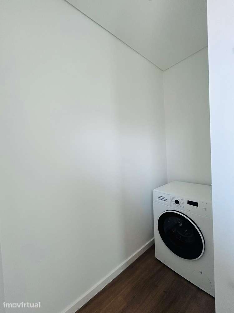 Apartamento T3+1 moderno e luminoso no Montijo - Grande imagem: 3/10