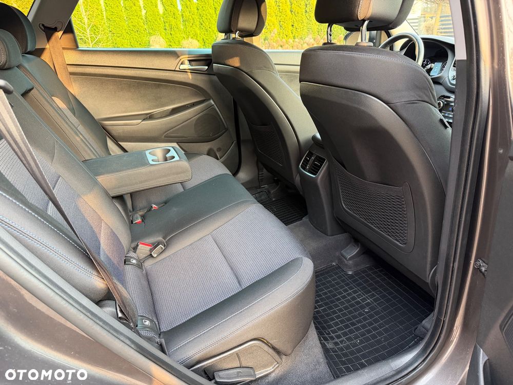 Hyundai Tucson blue 1.7 CRDi 2WD DCT Premium - 28