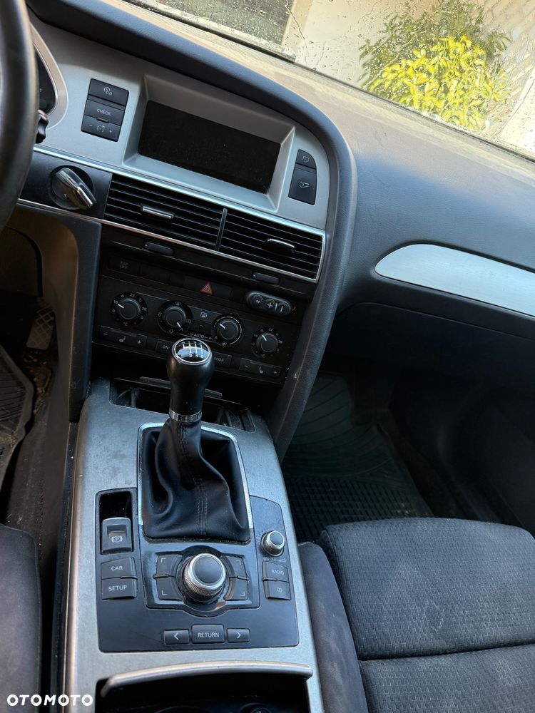 Audi A6 Avant 2.0 TDI - 10