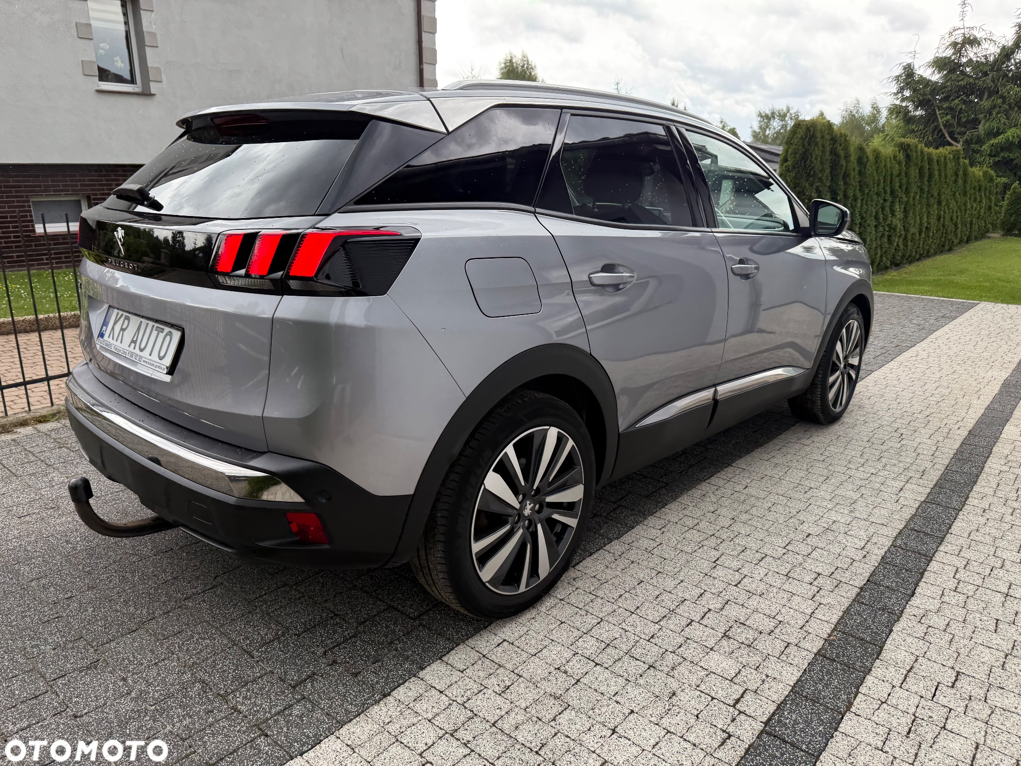 Peugeot 3008 1.5 BlueHDi Allure Pack S&S EAT8 - 20