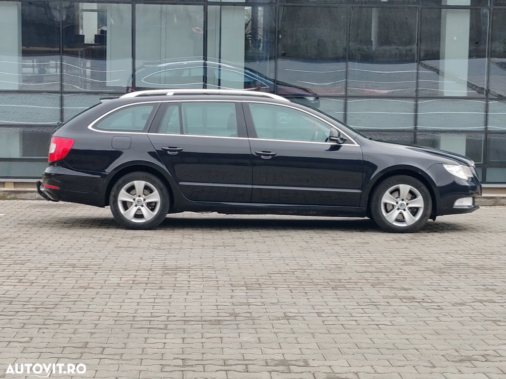 Skoda Superb 2.0 TDI DSG Elegance - 9