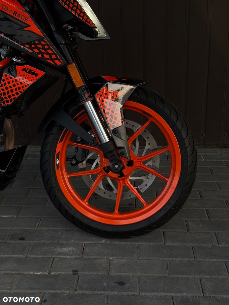 KTM Duke 125 - 14