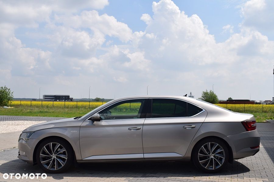 Skoda Superb 2.0 TSI L&K DSG - 2