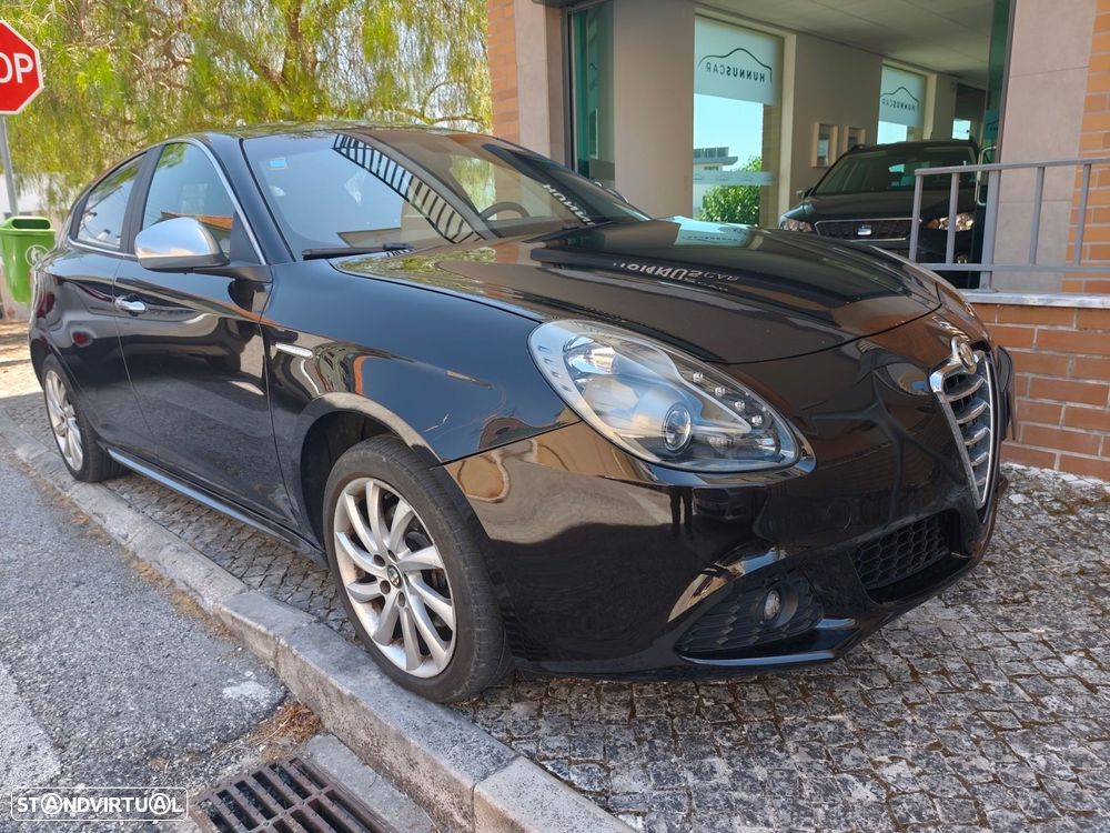 Alfa Romeo Giulietta 2.0 JTDM Distinctive - 9