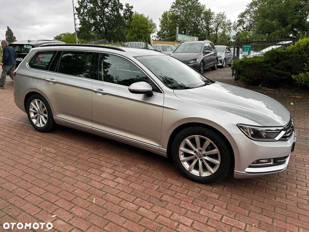 Volkswagen Passat Variant 2.0 TDI (BlueMotion Technology) Comfortline - 4