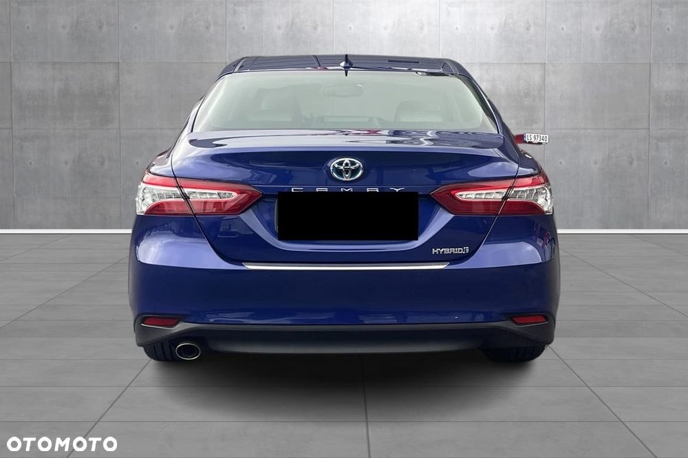Toyota Camry 2.5 Hybrid Executive CVT - 8