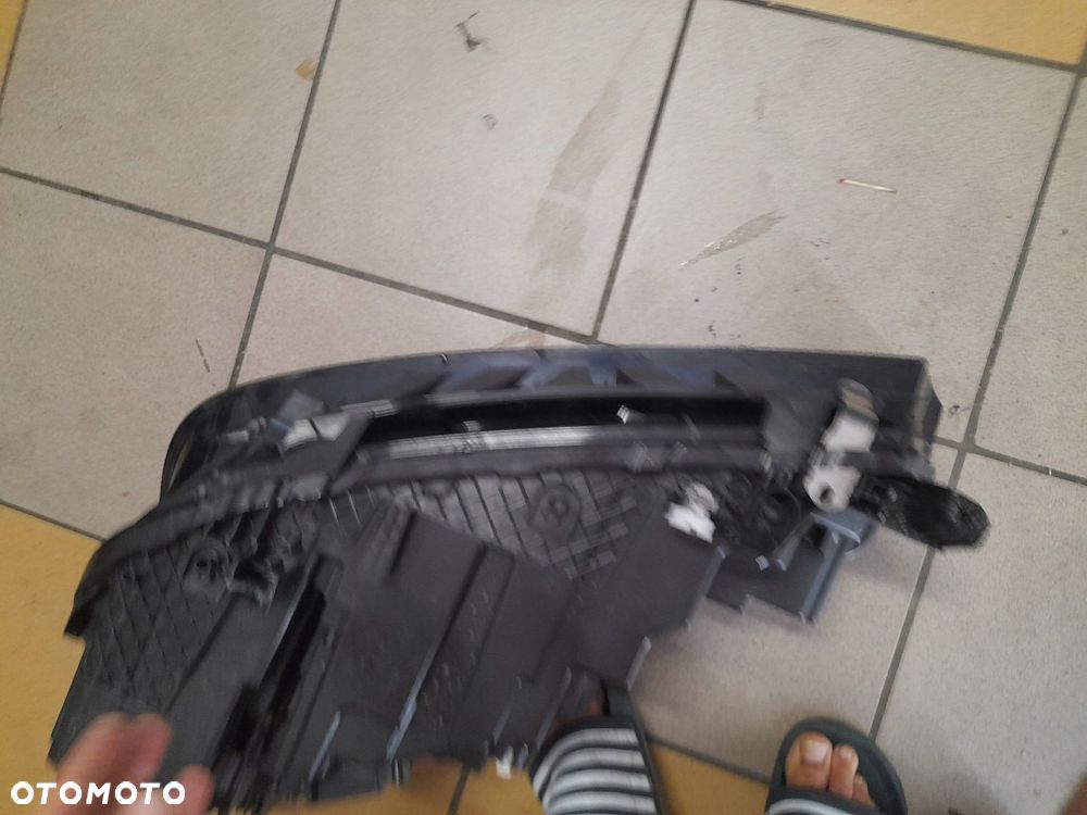 BMW IX20 M60 LED LAMPA PRAWA PRZOD 5A3CE92-03 - 12