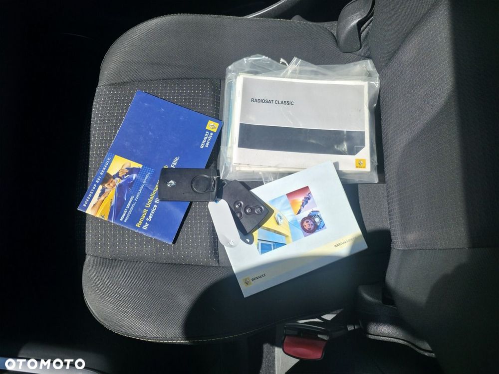 Renault Scenic - 24