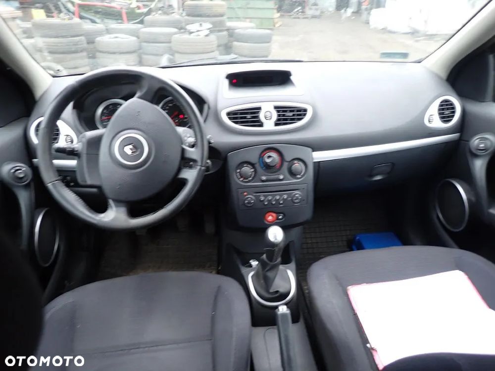 CZĘŚCI - Renault Clio III 1,6 16V 88KM K4M804 HB 5D 5B JH3131 LAKIER TEJ47 2006r. INDEX - 9420 - 5