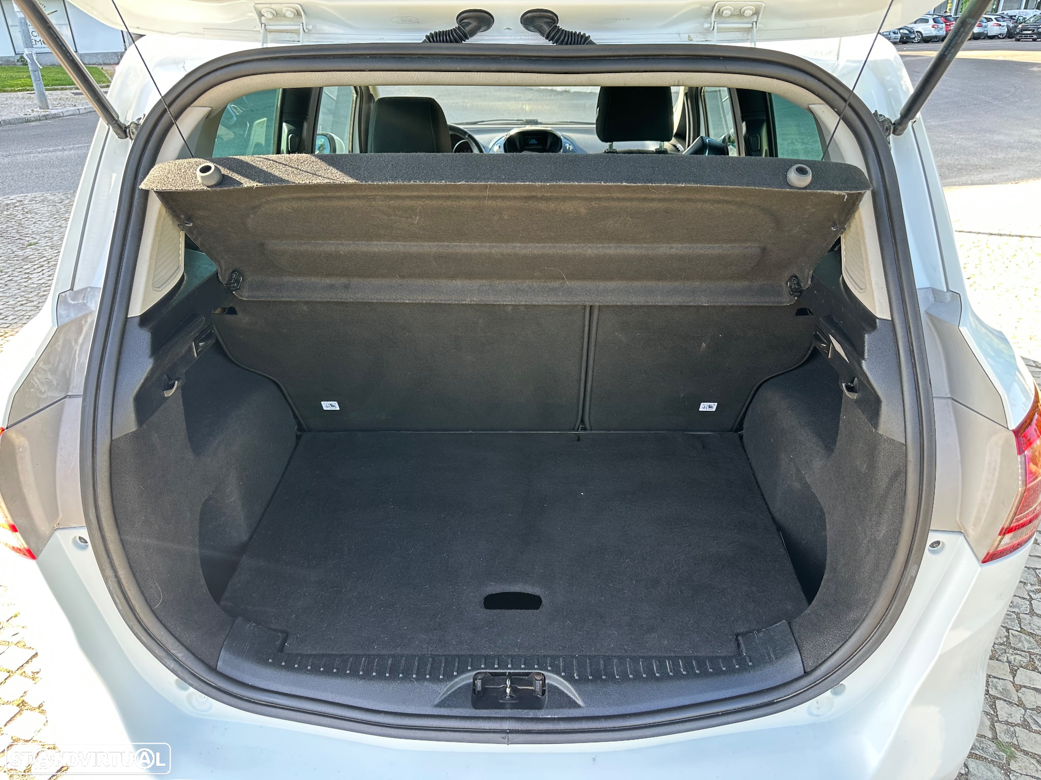 Ford B-Max 1.0 SCTi Trend - 26